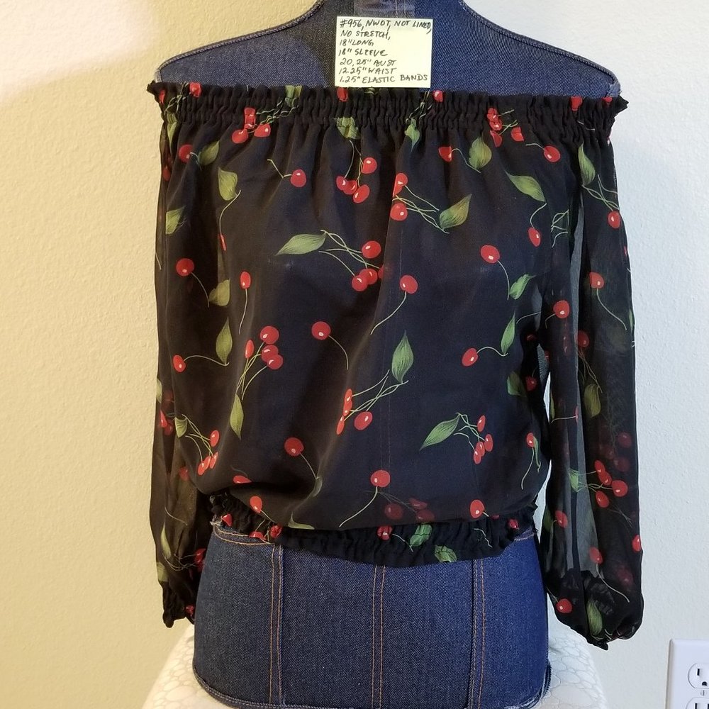 ✅NWOT Max Studio Red Cherries Peasant Top S #956, B21